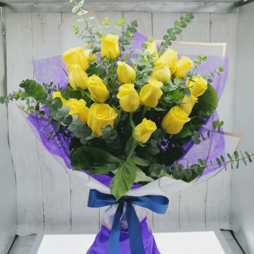 18pcs Yellow Roses Bouquet